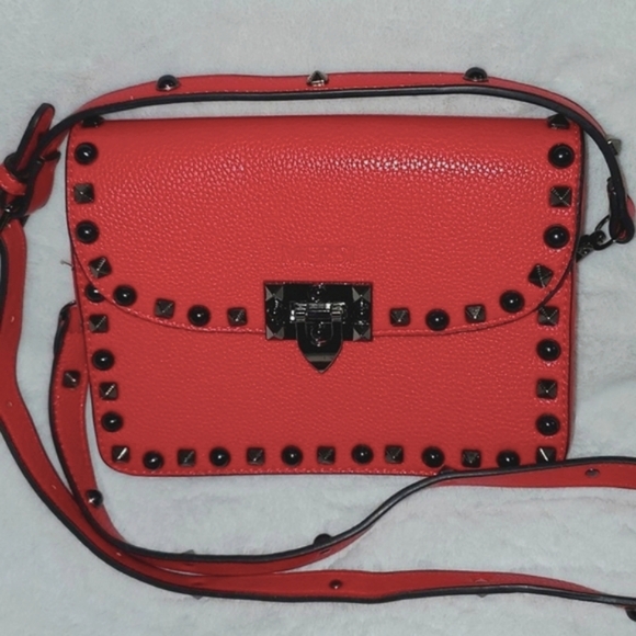 NWOT MERSI Ruby Crossbody Bag With 2 Adjustable Straps - Picture 2 of 16